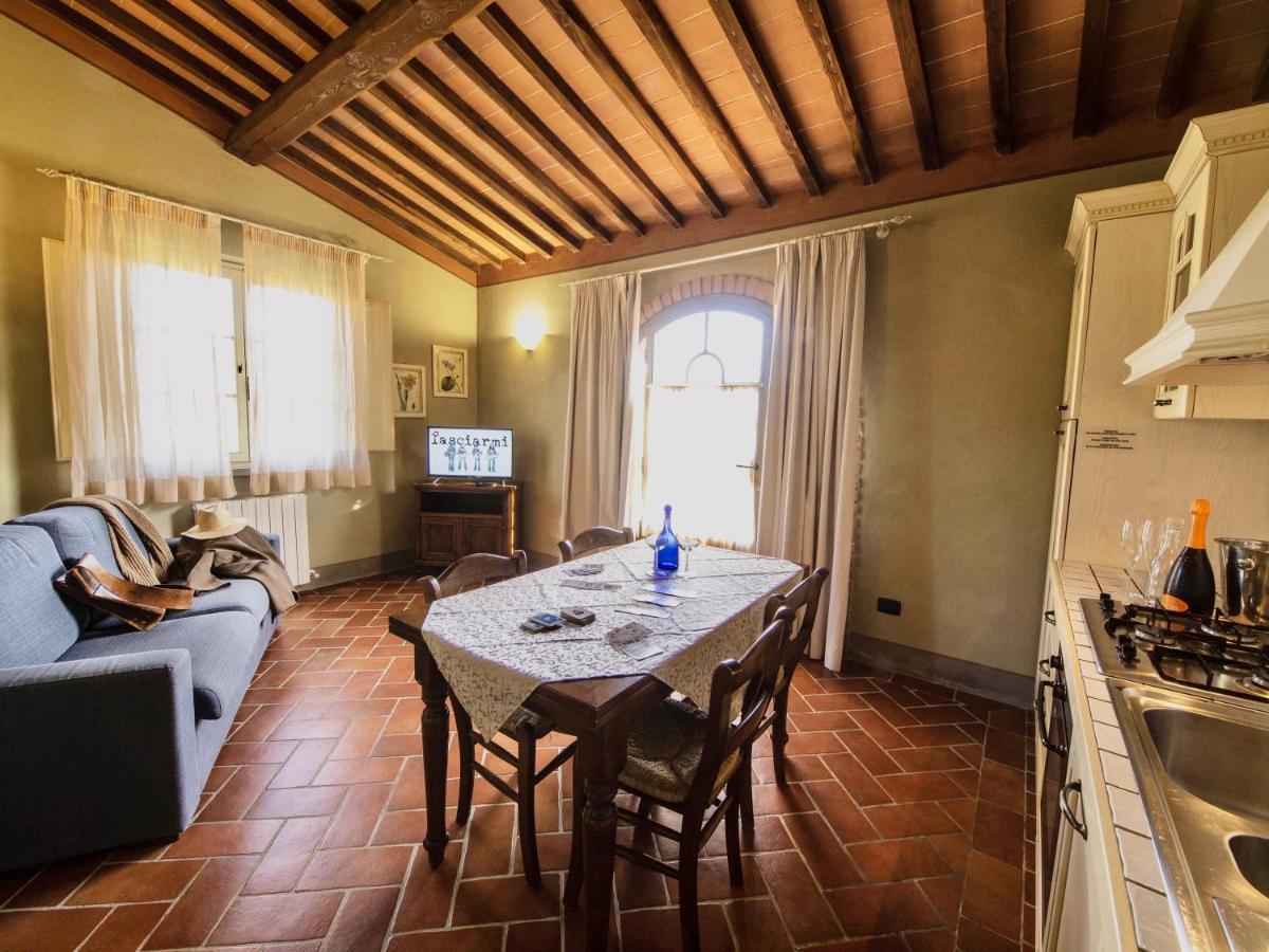 Apartments In Residence With Swimming Pool In モンテヴェルディ・マリッティモ エクステリア 写真