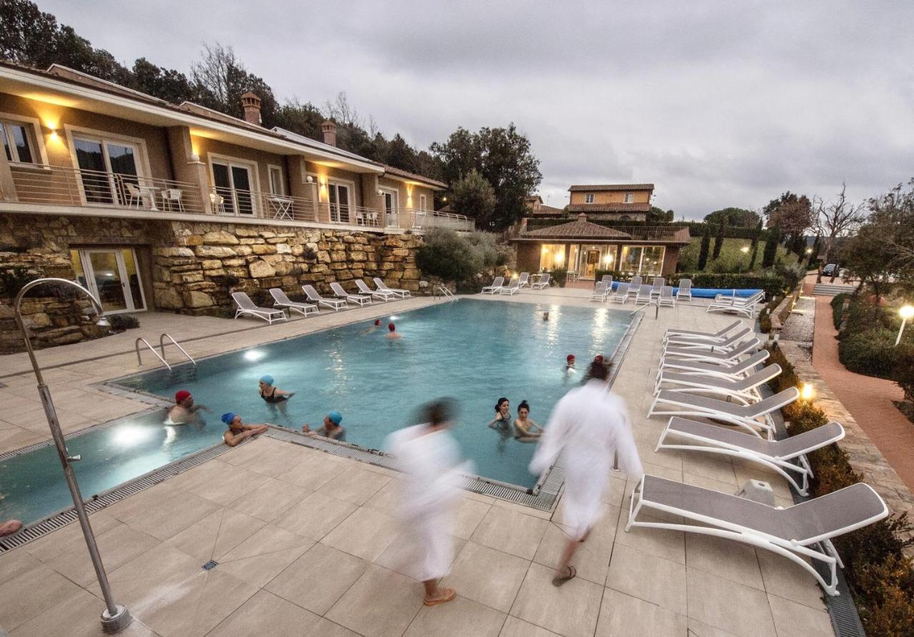 Apartments In Residence With Swimming Pool In モンテヴェルディ・マリッティモ エクステリア 写真