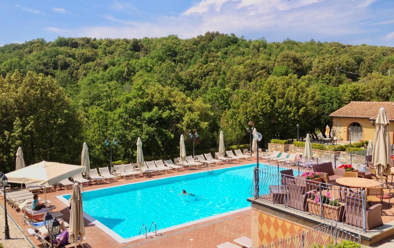 Apartments In Residence With Swimming Pool In モンテヴェルディ・マリッティモ エクステリア 写真
